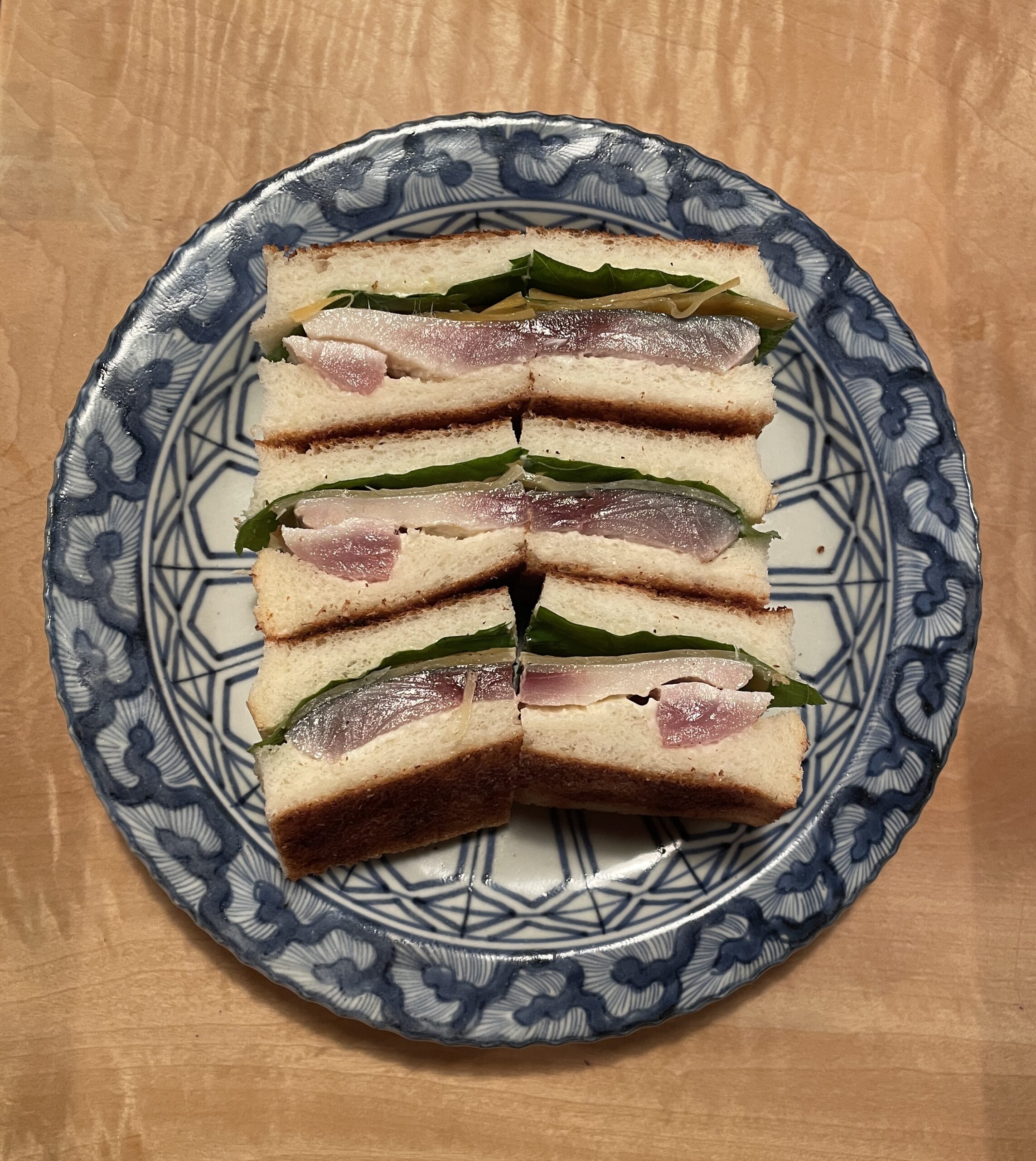 名物の鯖サンド