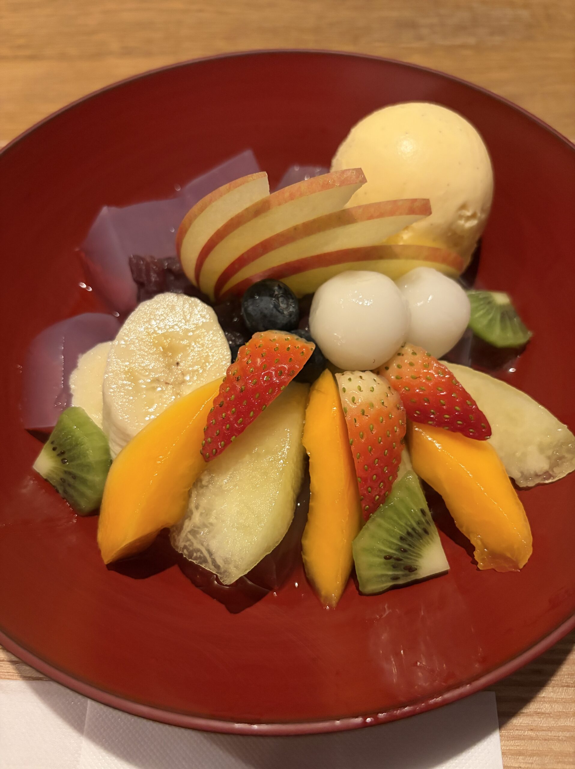 鈴懸のあんみつとバニラアイス